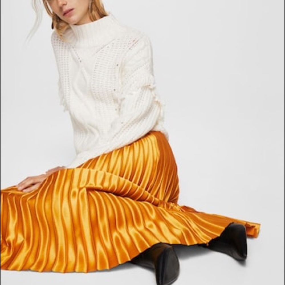 Mango yellow gold pleated skirt